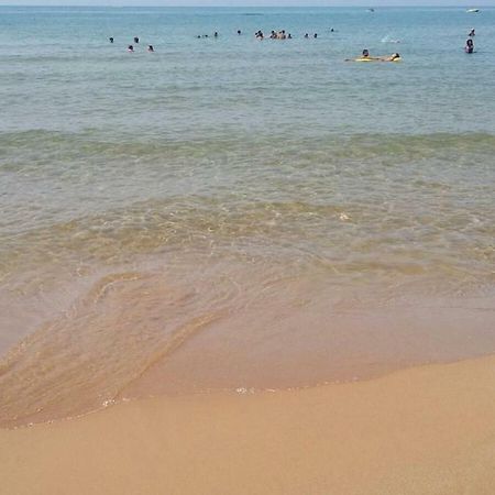 فيلا Bilocale A 2 Passi Dal Mare Di Montalbano بونتا سيكا المظهر الخارجي الصورة